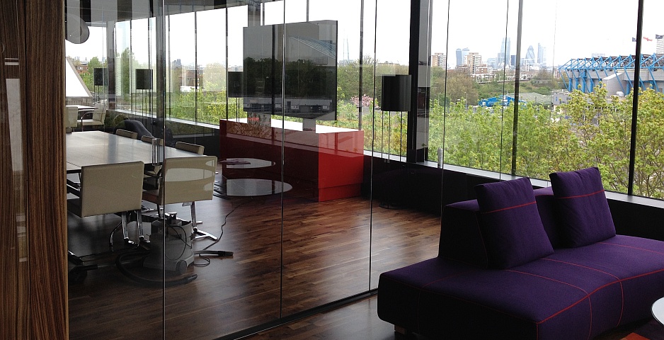 office glass partitions boardroom