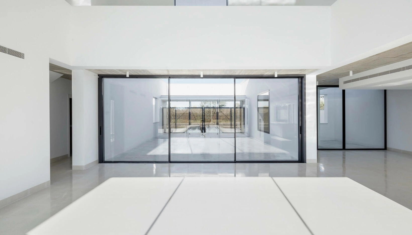 glass room dividers minimalist